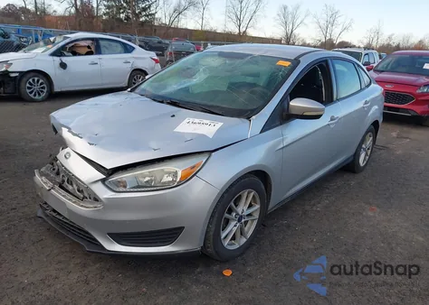 2015 Ford Focus Se z USA, uszkodzony, nr VIN 1FADP3F23FL207521